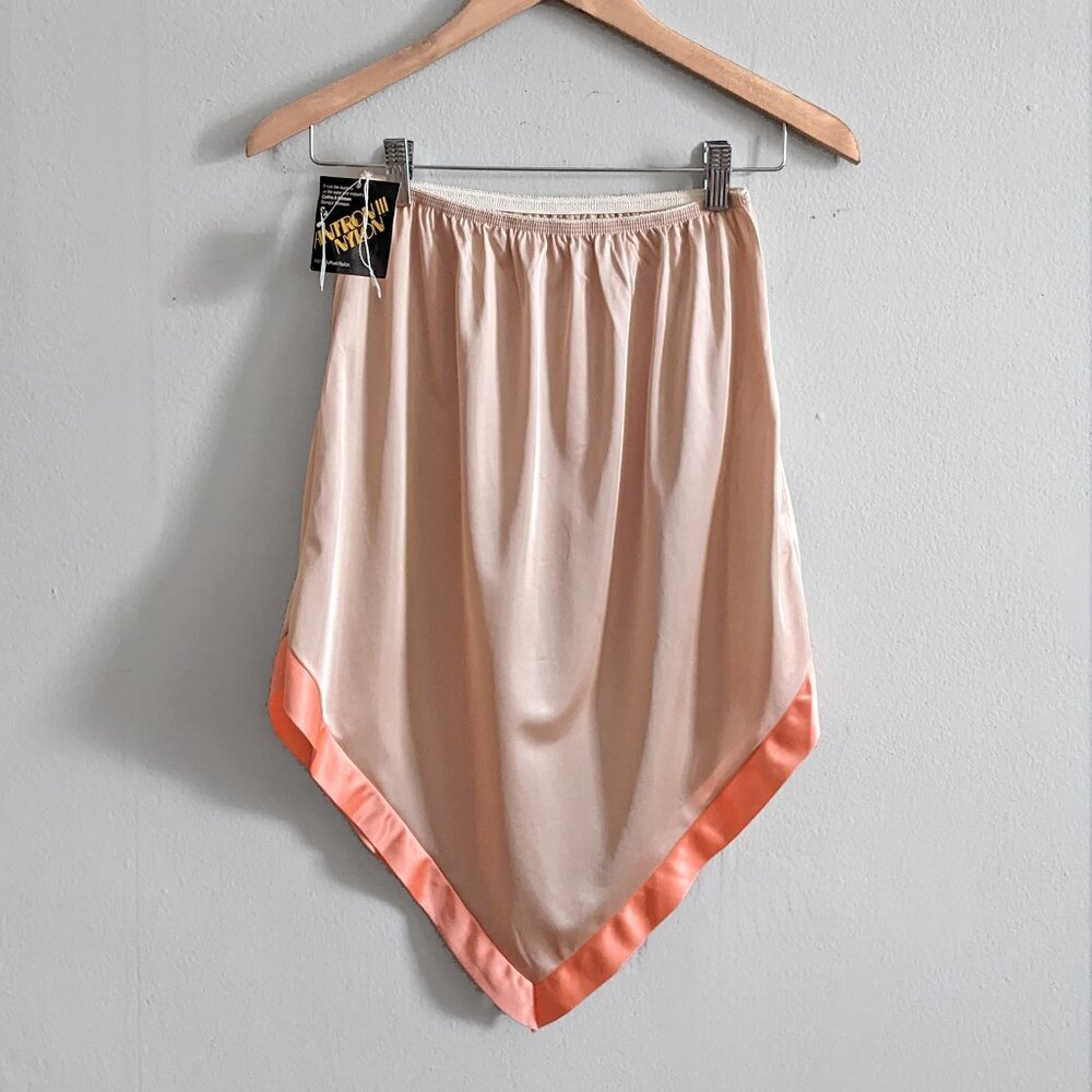 NWT 80's nude & peach nylon skirt slip SLIPERFECTION vintage